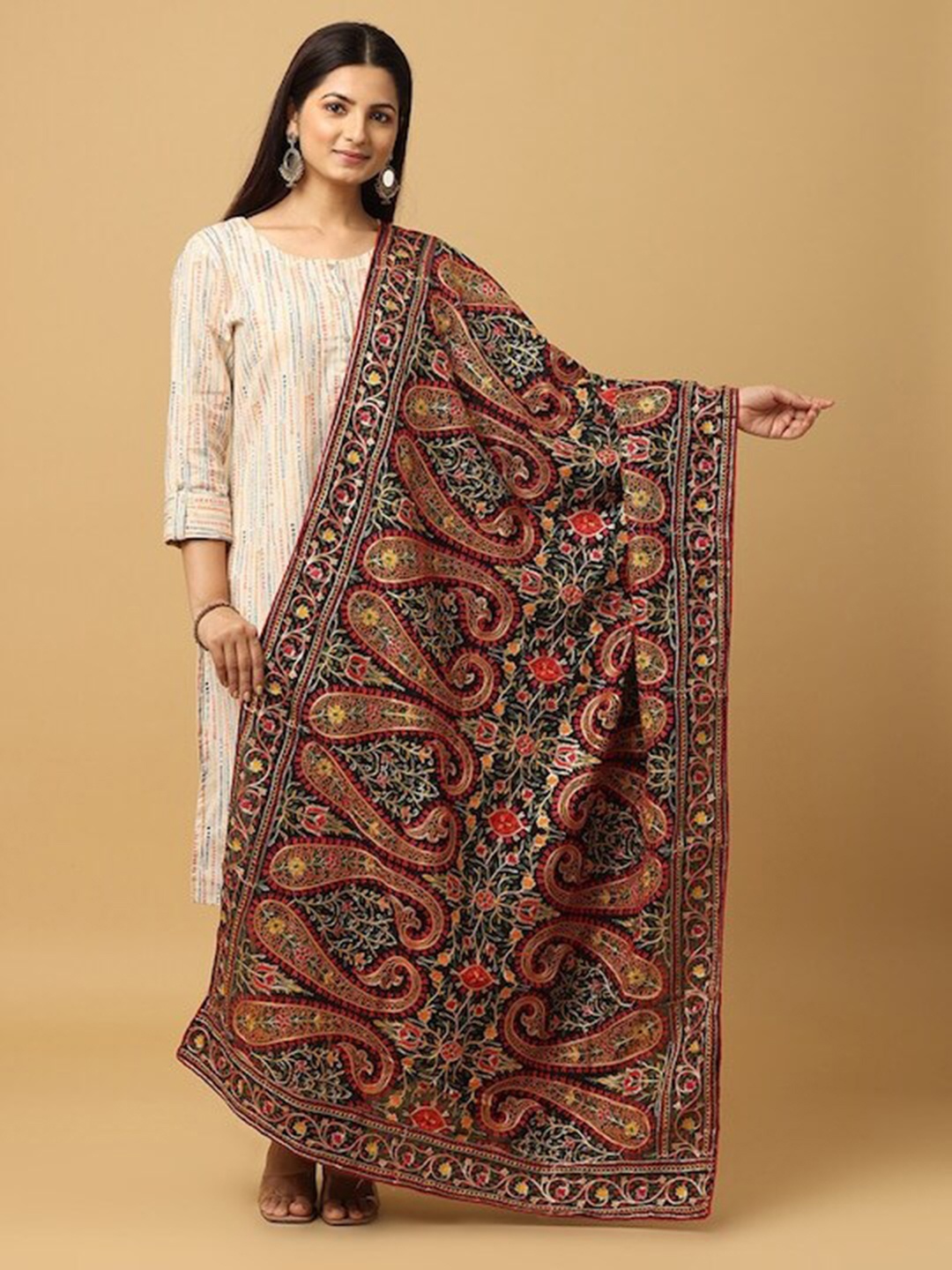 

PATLIPALLU Ethnic Motifs Kashmiri Embroidered Dupatta, Black