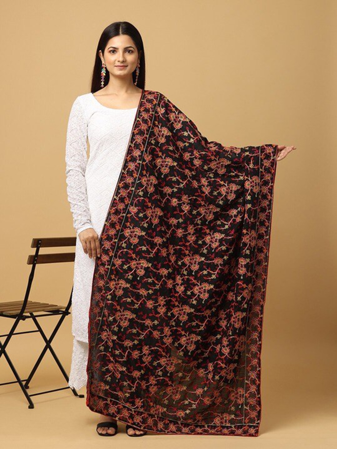 

PATLIPALLU Ethnic Motifs Embroidered Dupatta, Black