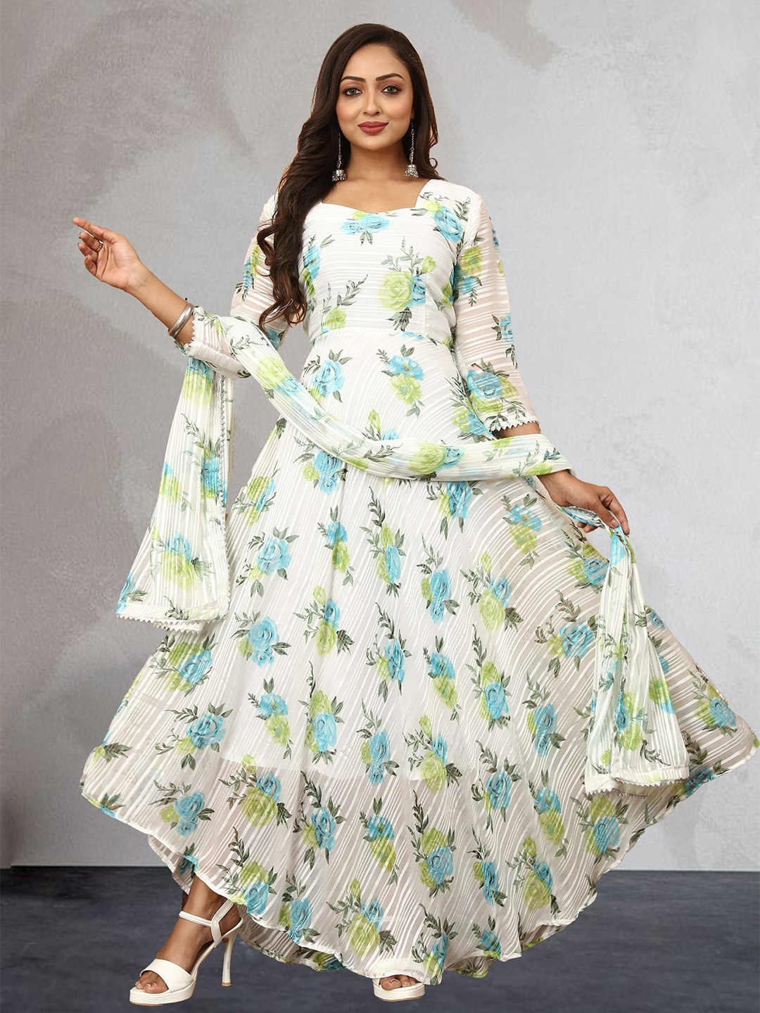 

N N ENTERPRISE Floral Print Georgette Anarkali Kurta With Dupatta, White