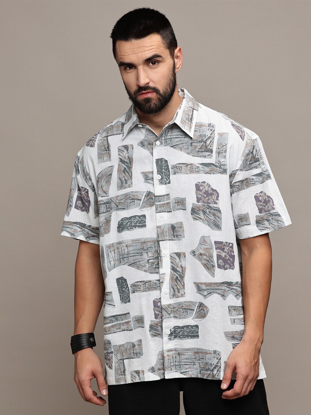 

The Roadster Lifestyle Co. Premium Abstract Printed Pure Cotton Oversized Shirts, White