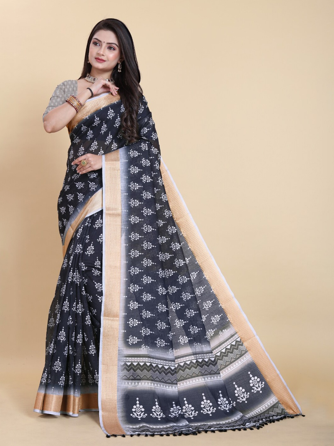 

Sitanjali Floral Linen Blend Chanderi Saree, Black
