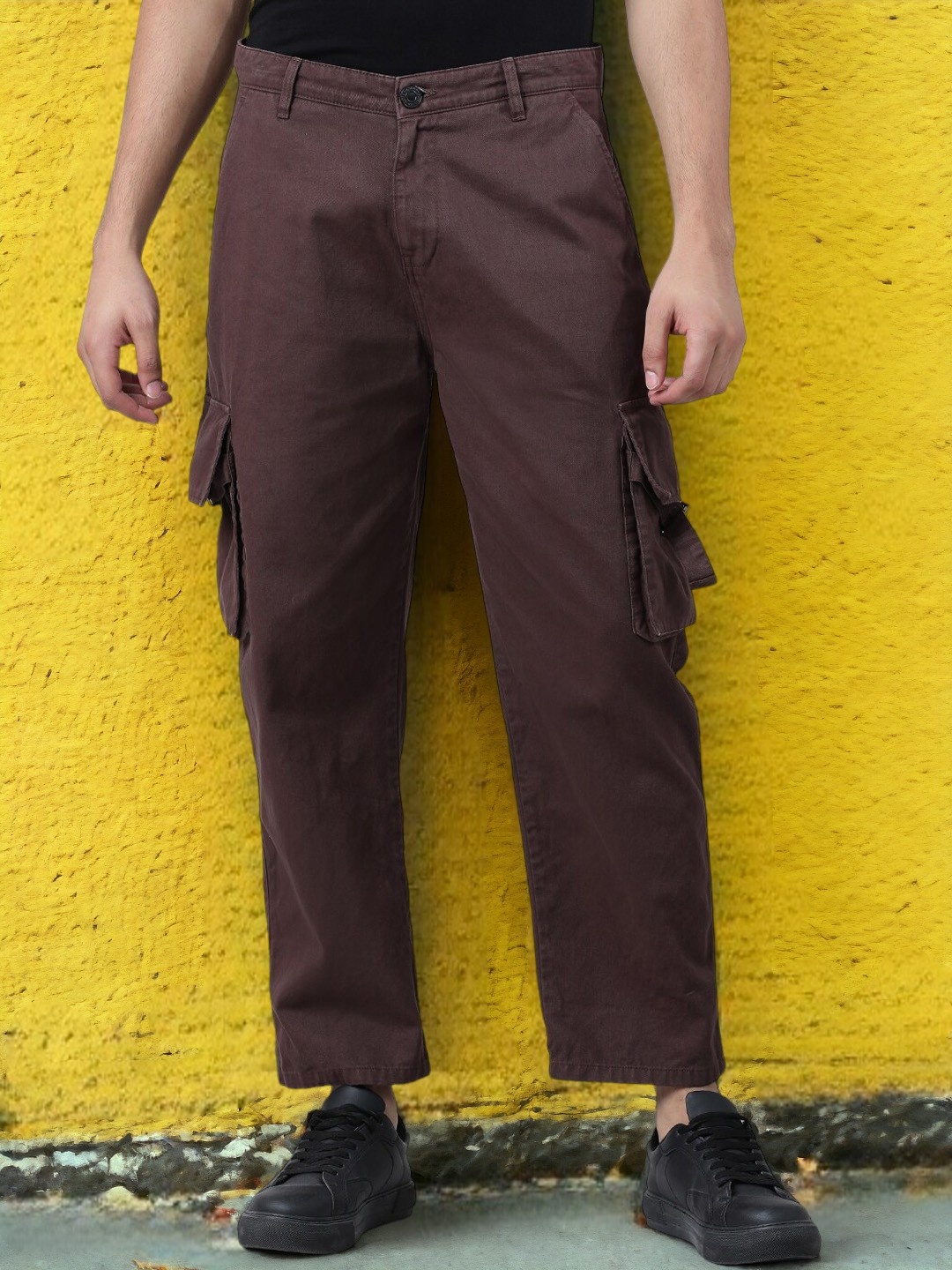 

Bene Kleed Men Loose Fit Pure Cotton Cargos, Brown