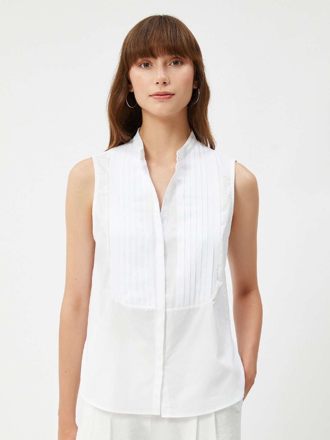 

Koton Spread Collar Sleeveless Casual Shirt, White