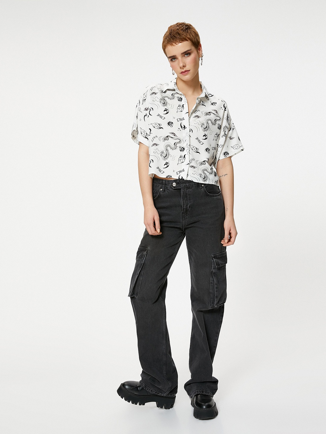 

Koton Spread Collar Short Sleeves Abstract Printed Regular Fit Casual Shirt, Black