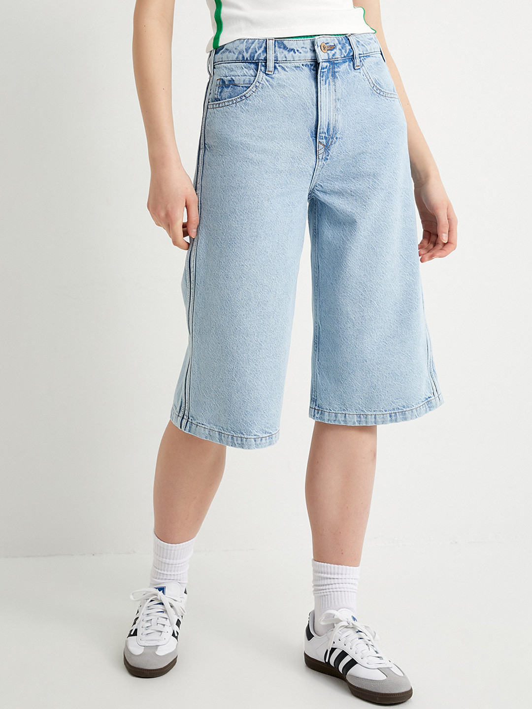 

Koton Women Mid Rise Pure Cotton Denim Shorts, Blue