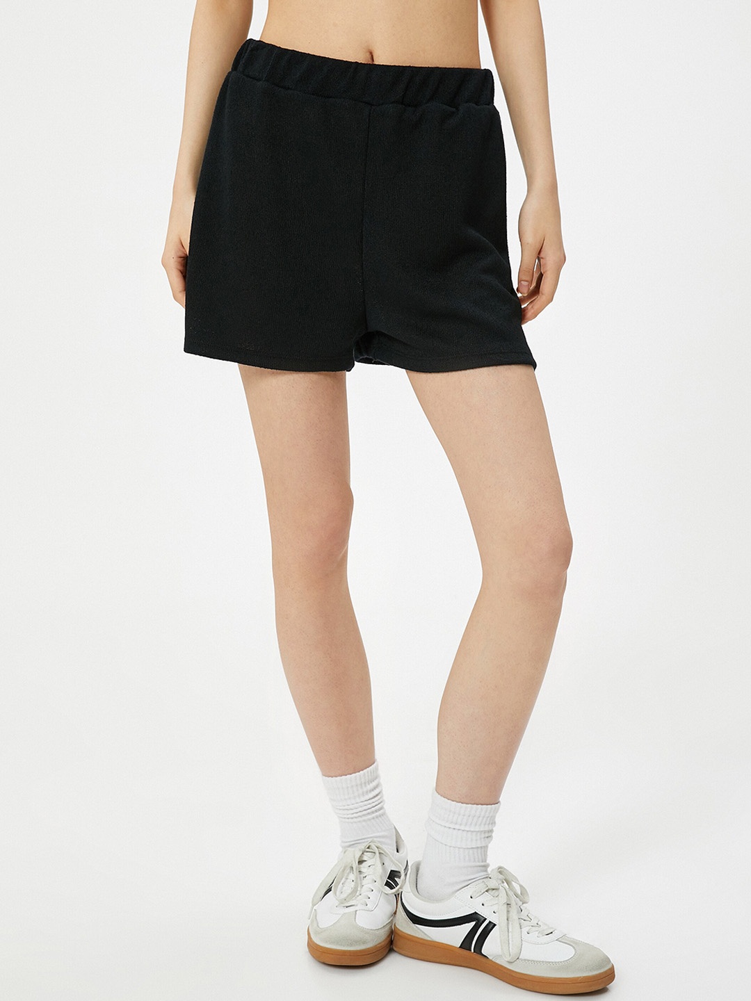 Koton Women Mid Rise Sports Shorts, Black