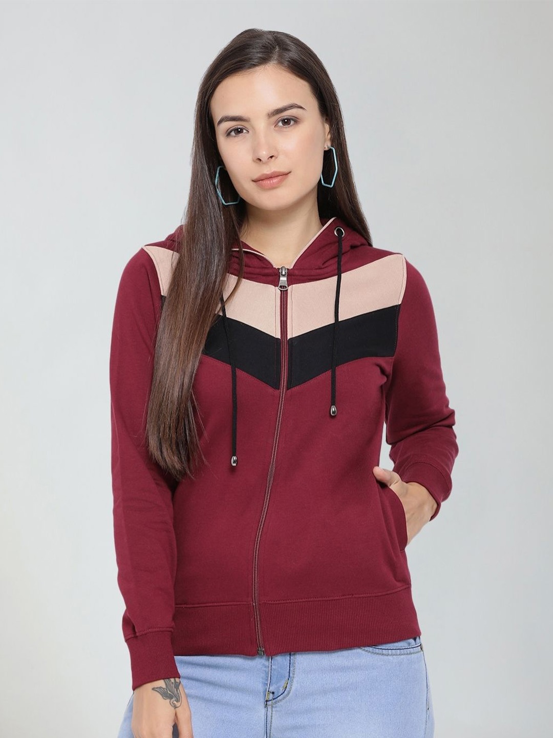 

Moda Elementi Colourblocked Rivets Hooded Sweatshirt, Maroon