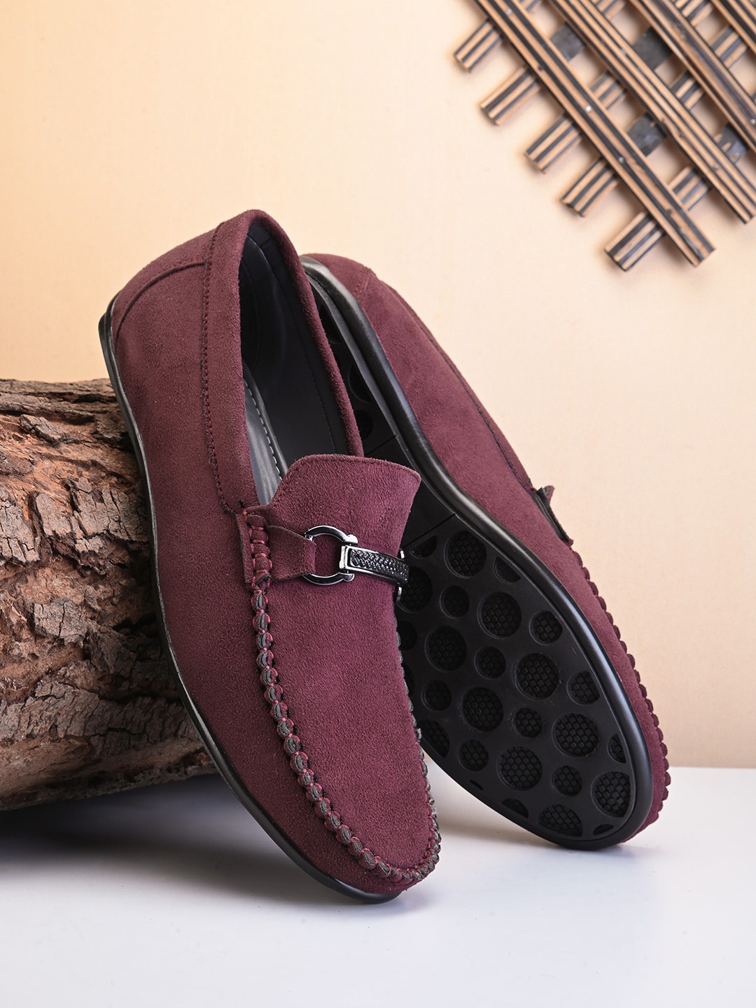 

Provogue Men Round Toe Suede Loafers, Maroon