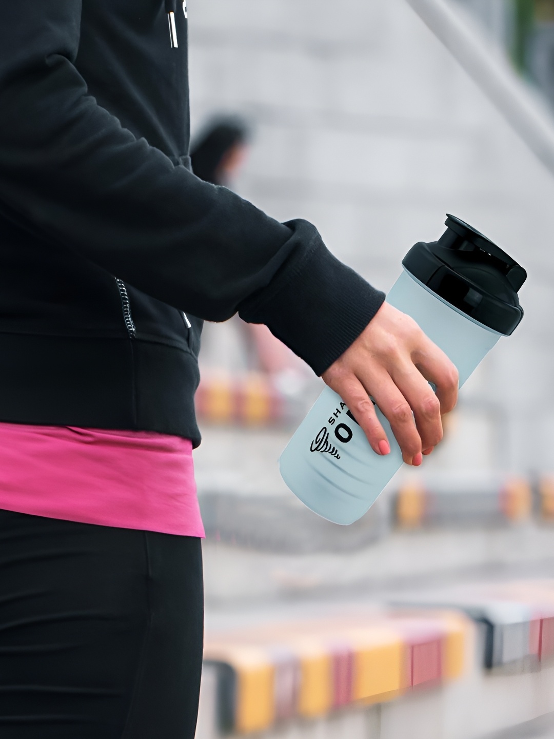 

Trueware Blue & Black 2 Pcs Shaker Water Bottle 700 ml