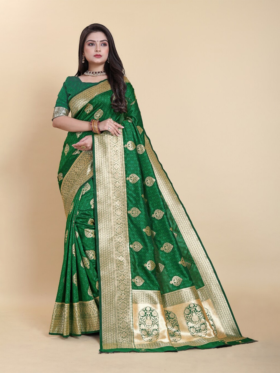 

Sanwariya Silk Floral Zari Pure Silk Kanjeevaram Saree, Green