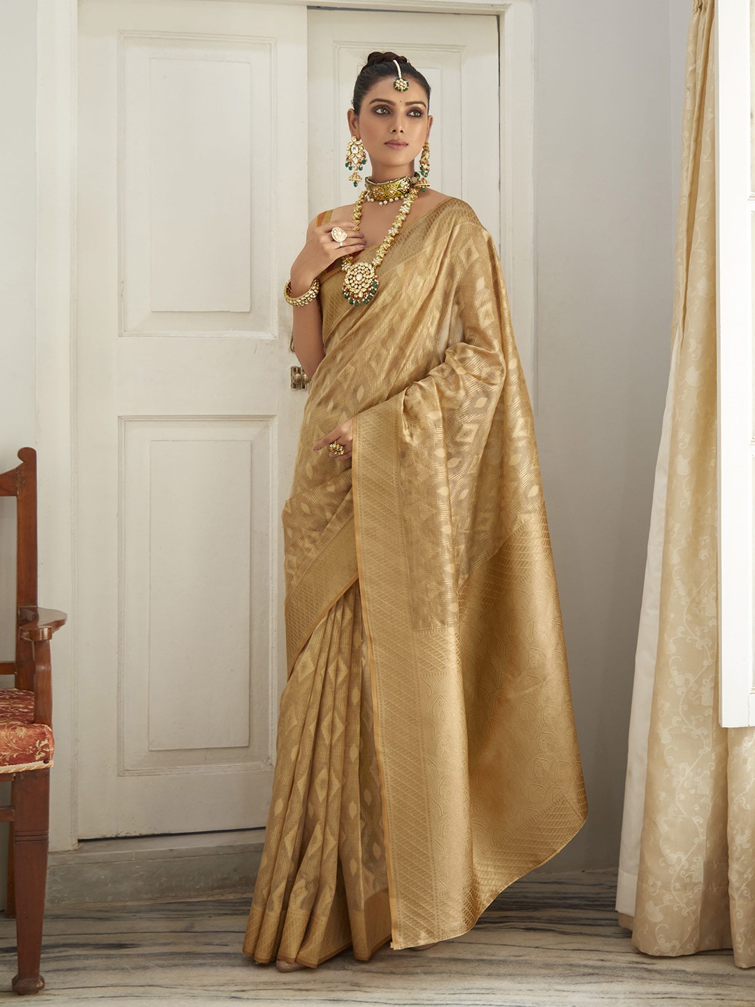 

elora Geometric Banarasi Zari Saree, Beige