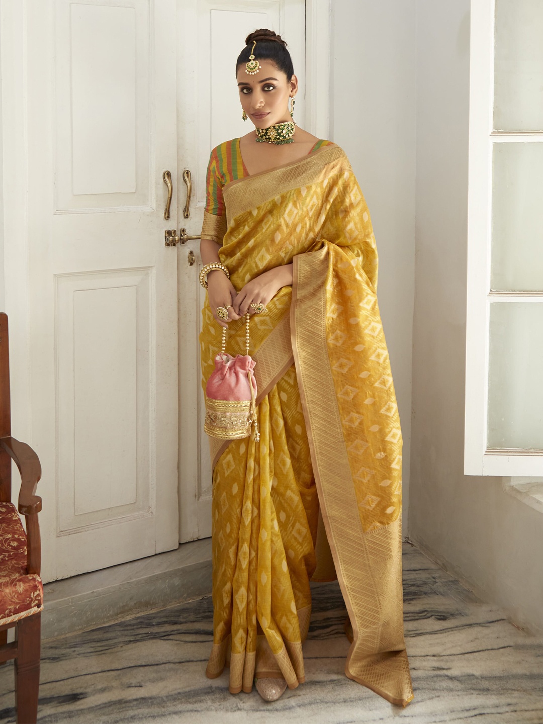 

elora Geometric Banarasi Zari Saree, Mustard