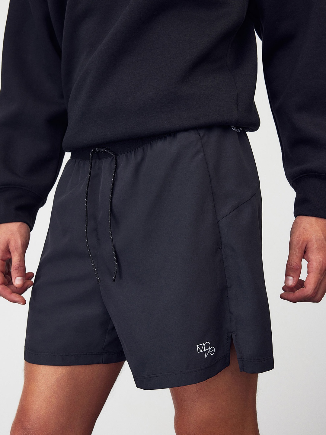 

H&M Men DryMove Running Shorts, Black