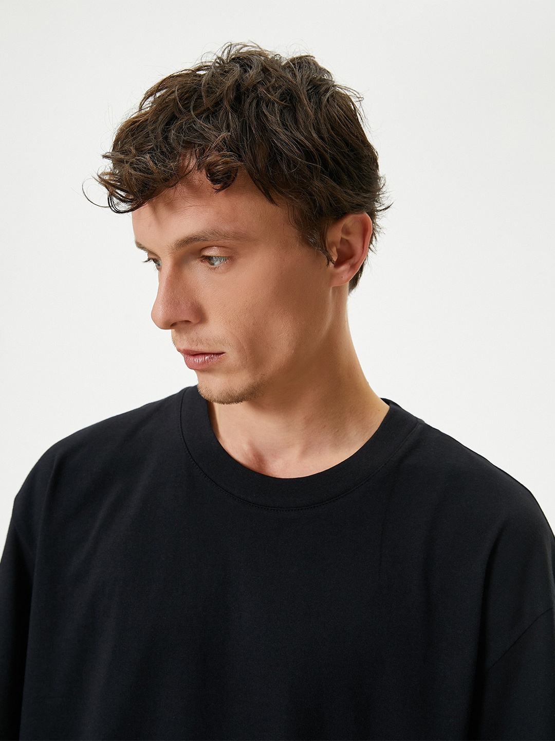 

Koton Drop-Shoulder Sleeves Oversized Pure Cotton T-shirt, Black