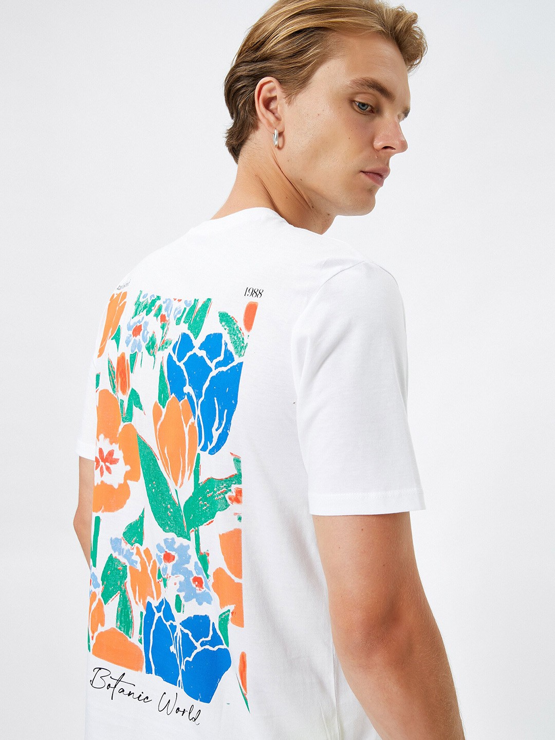 

Koton Round Neck Graphic Printed T-shirt, White