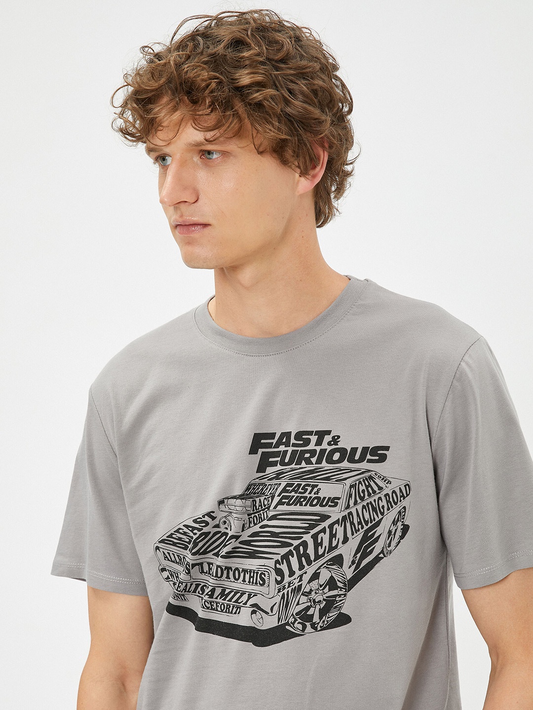 

Koton Round Neck Typography Printed Slim Fit T-shirt, Grey
