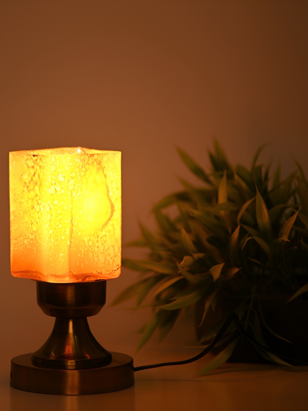 

1ST TIME Black Metal Traditional Rectangle Table Lamp