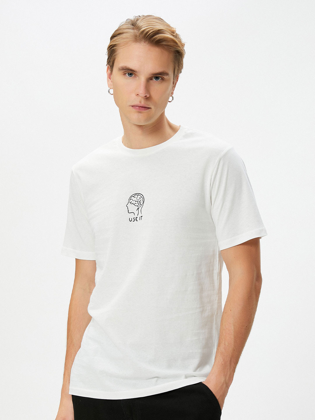 

Koton Round Neck Pure Cotton Slim Fit T-shirt, White