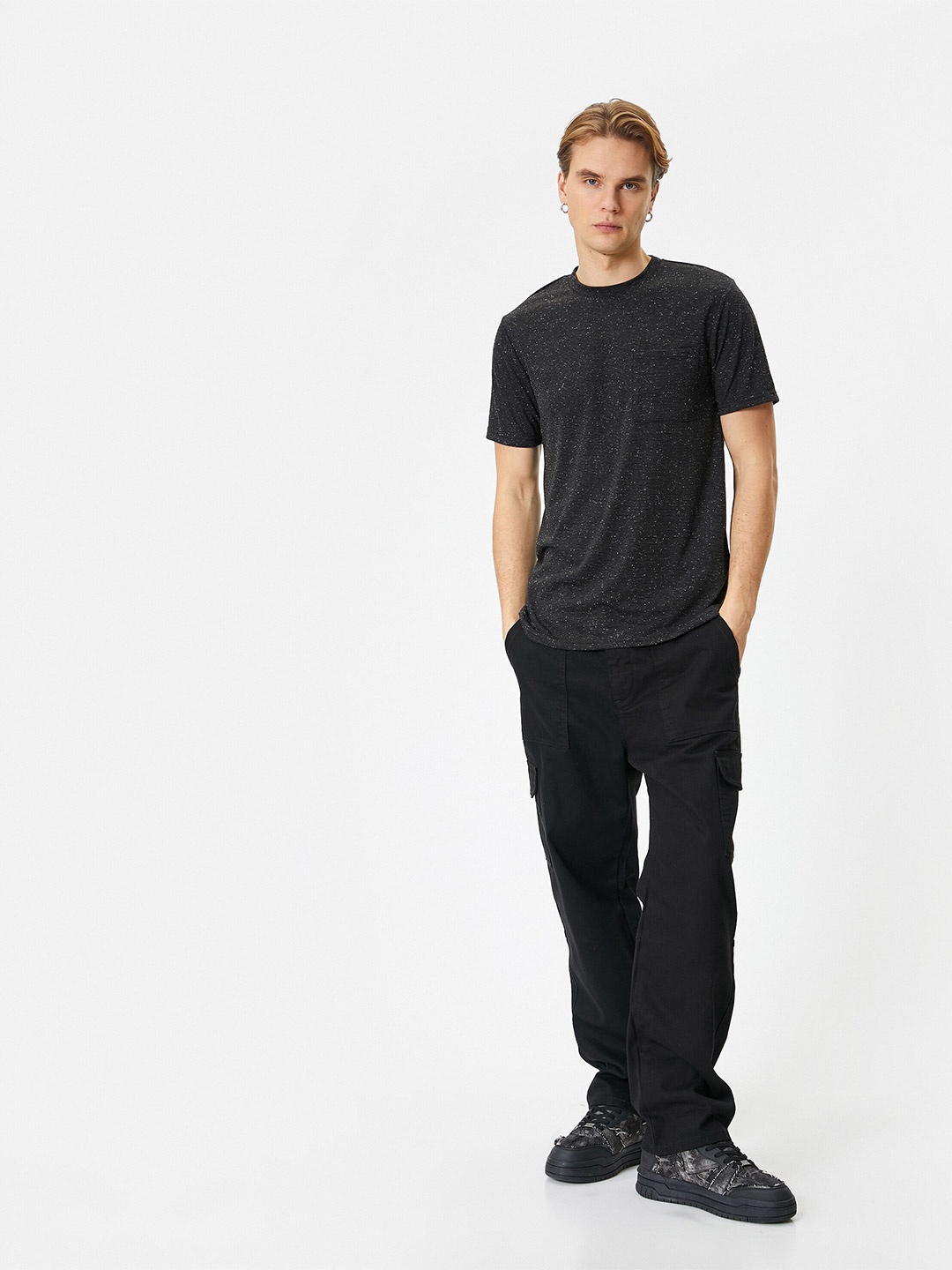 

Koton Round Neck Slim Fit T-shirt, Black