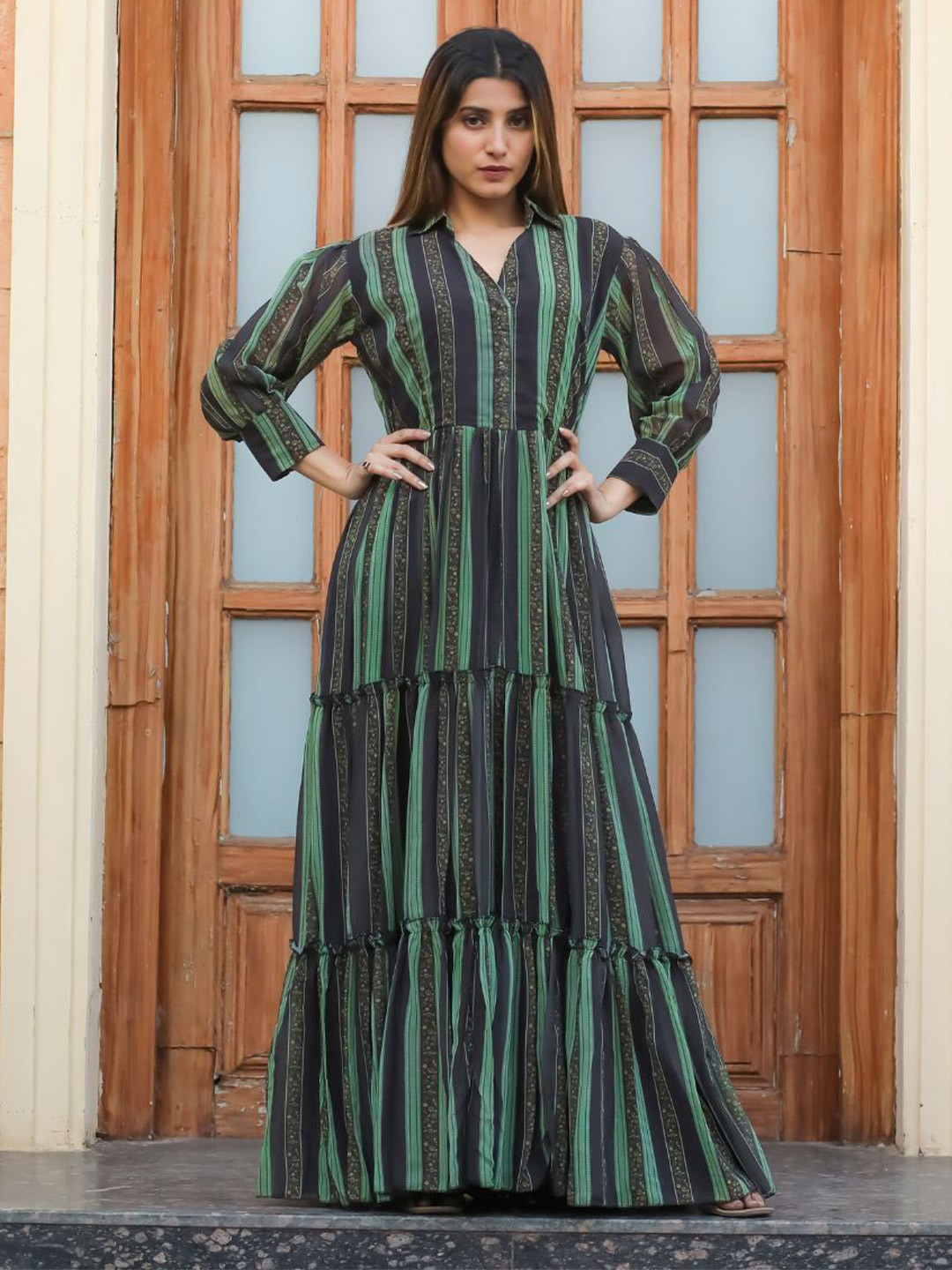 

ODETTE Checked V-Neck Three-Quarter Sleeves Maxi Midi Dress, Black