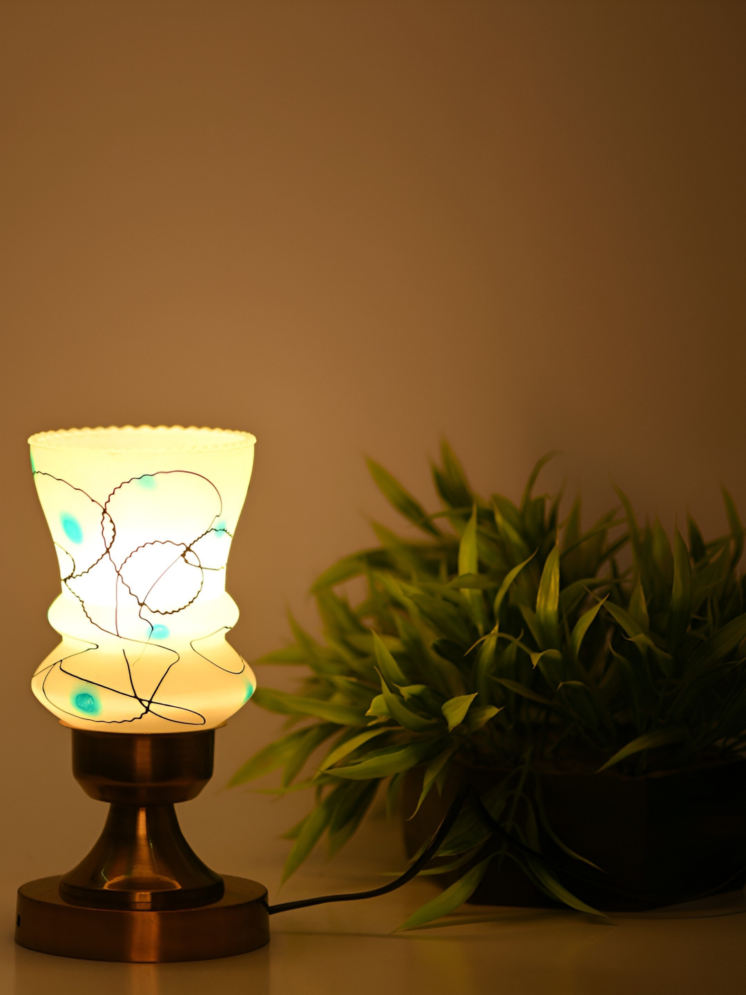 

1ST TIME Yellow & White Textured Abstract Shaped Traditional Table Lamp