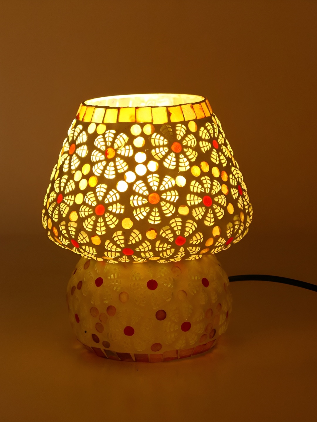 

1ST TIME White & Gold Toned Textured Glass Traditional Abstract Shaped Table Lamp
