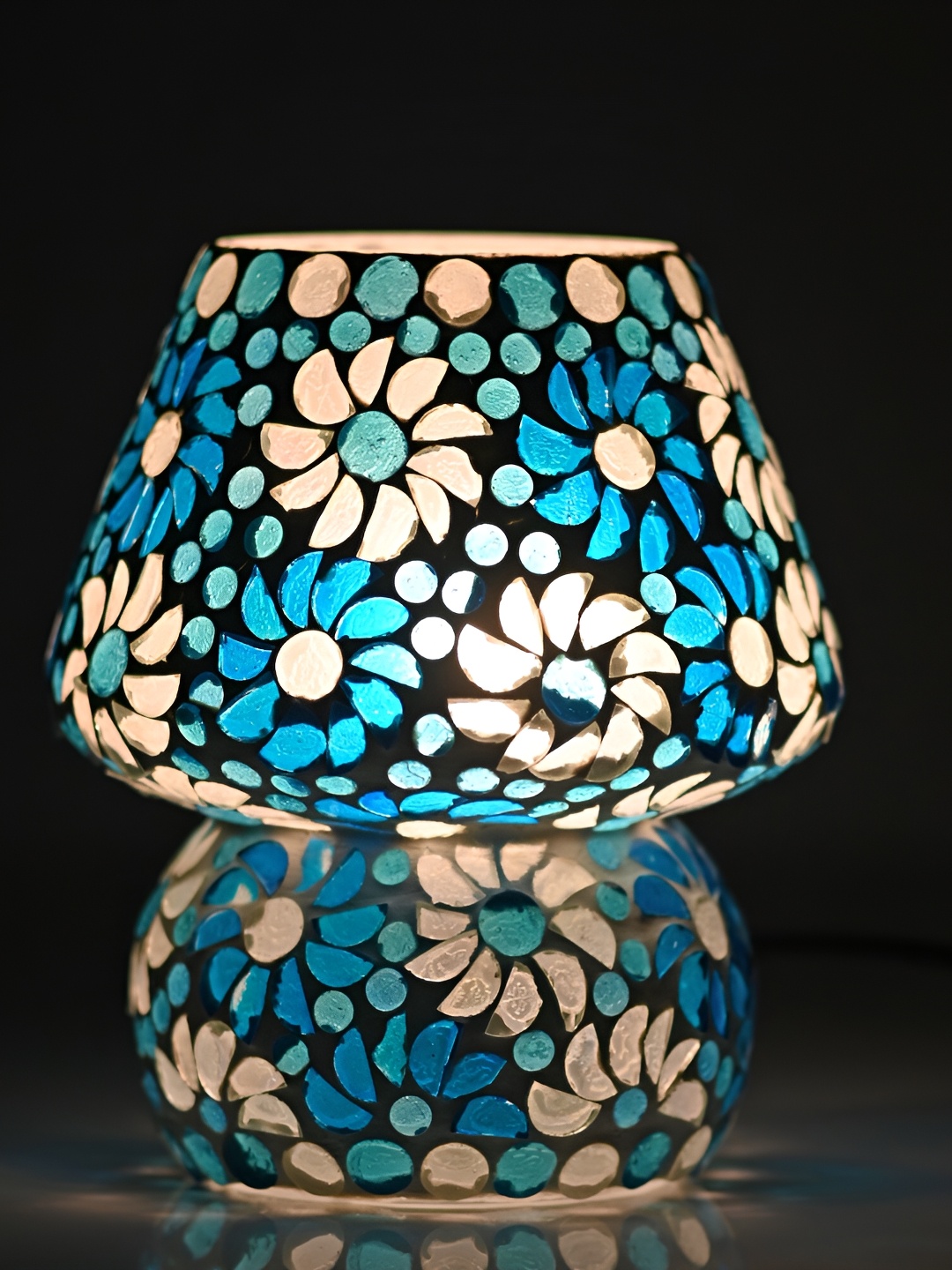 

1ST TIME White & Blue Textured Glass Abstract Shaped Traditional Table Lamp