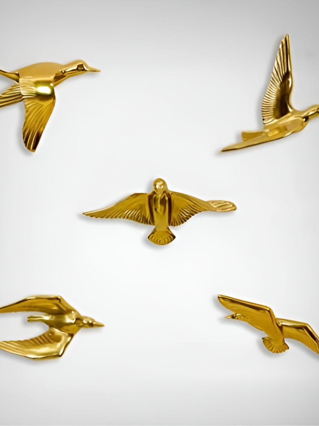 

PINNACLE Beige 5 Pieces Bird Shaped Wall Decor
