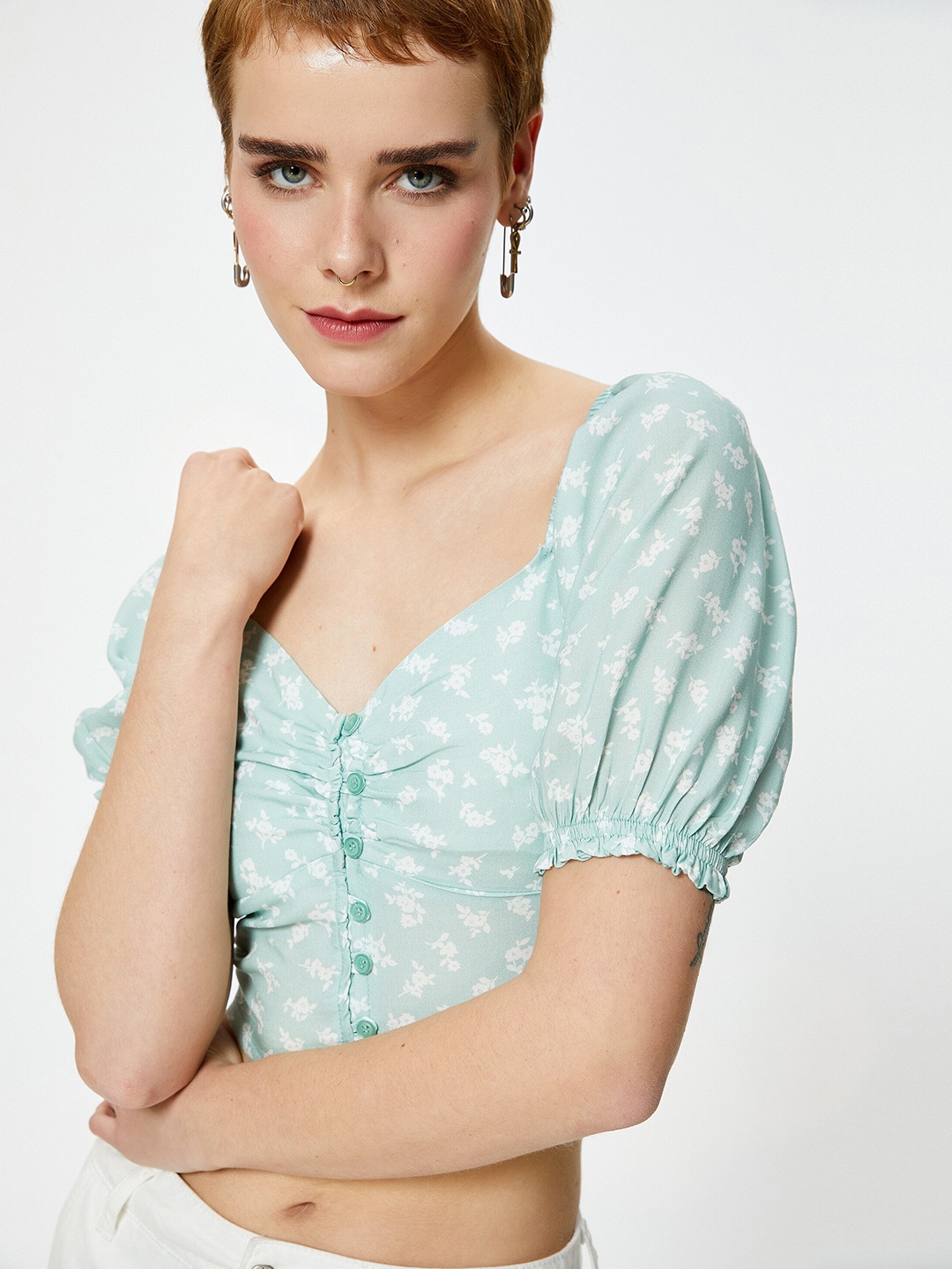 

Koton Floral Printed V-Neck Puff Sleeve Crop Top, Green