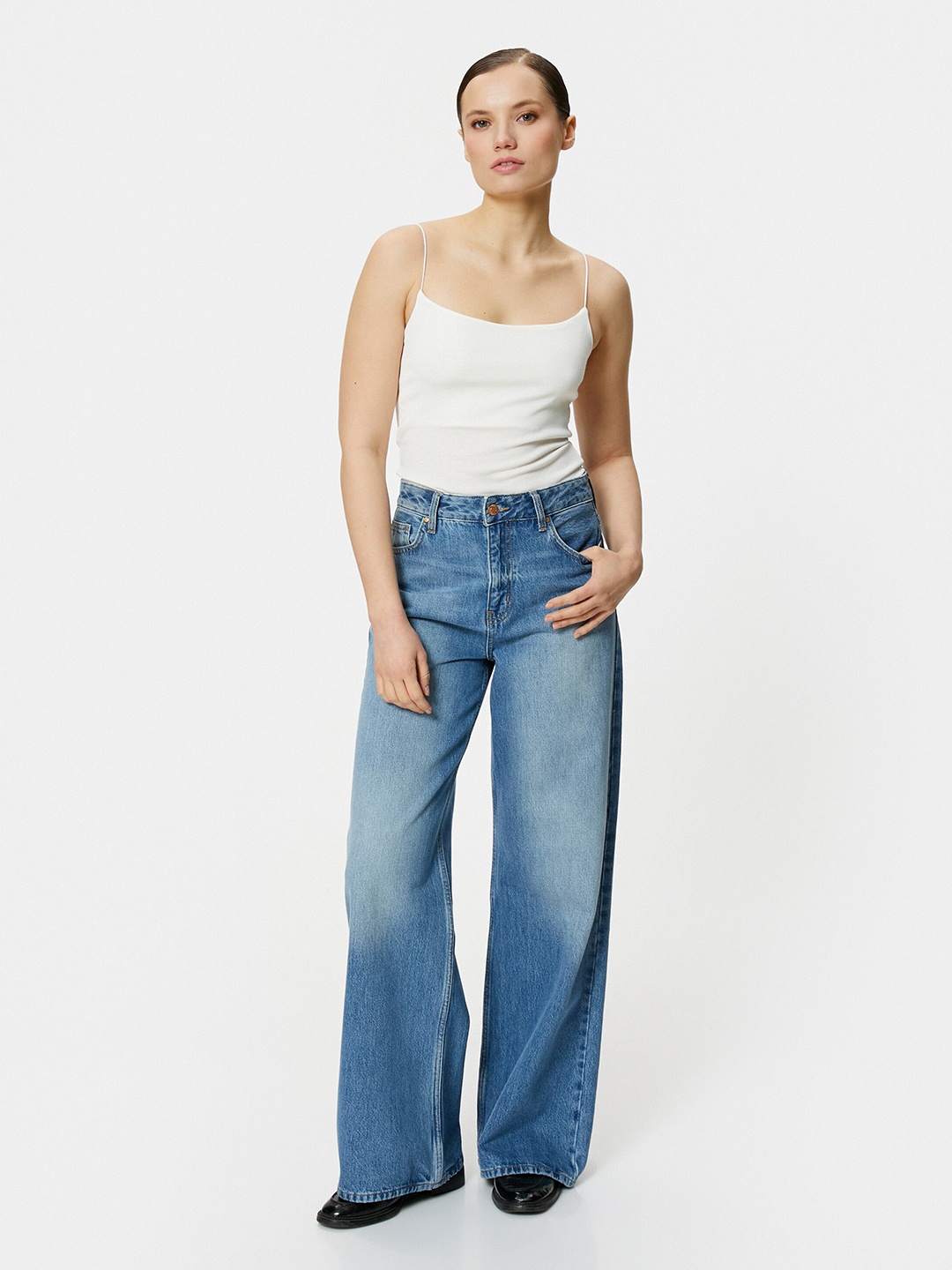 

Koton Sleeveless Shoulder Straps Top, White