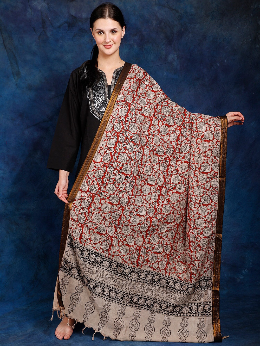 

Exotic India Floral Printed Kalamkari Dupatta, Red