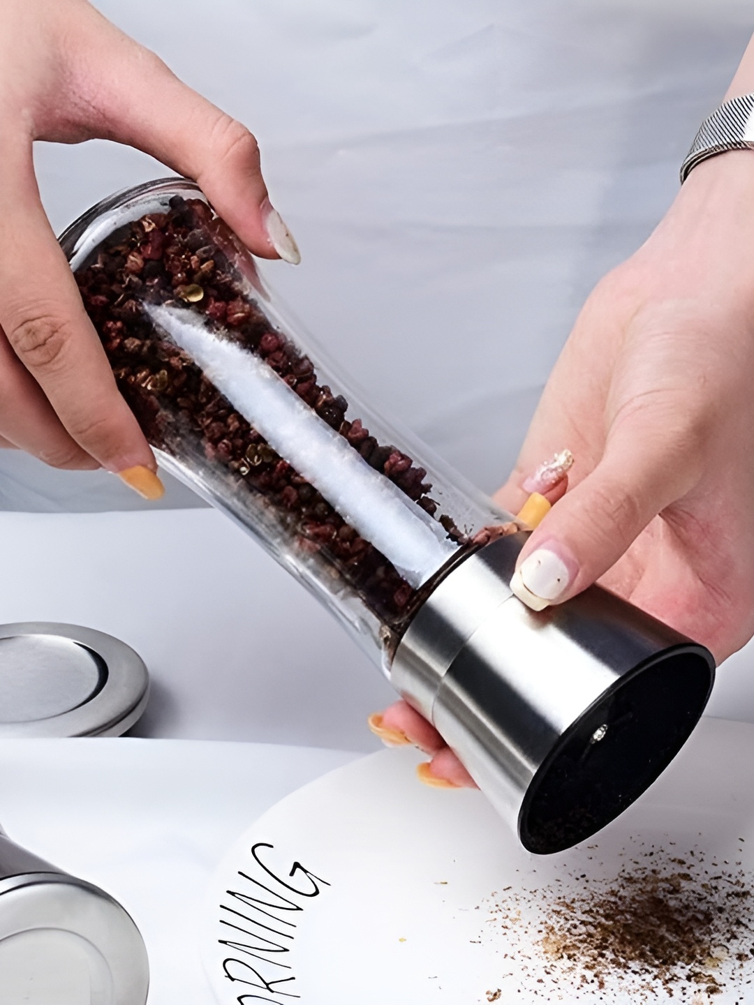

ZEVORA Transparent Stainless Steel Spice Grinder