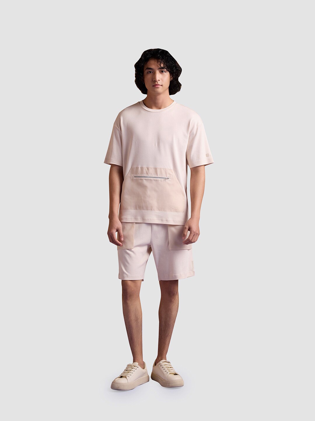 

Muvazo Round Neck Drop-Shoulder Sleeves T-Shirt, Beige