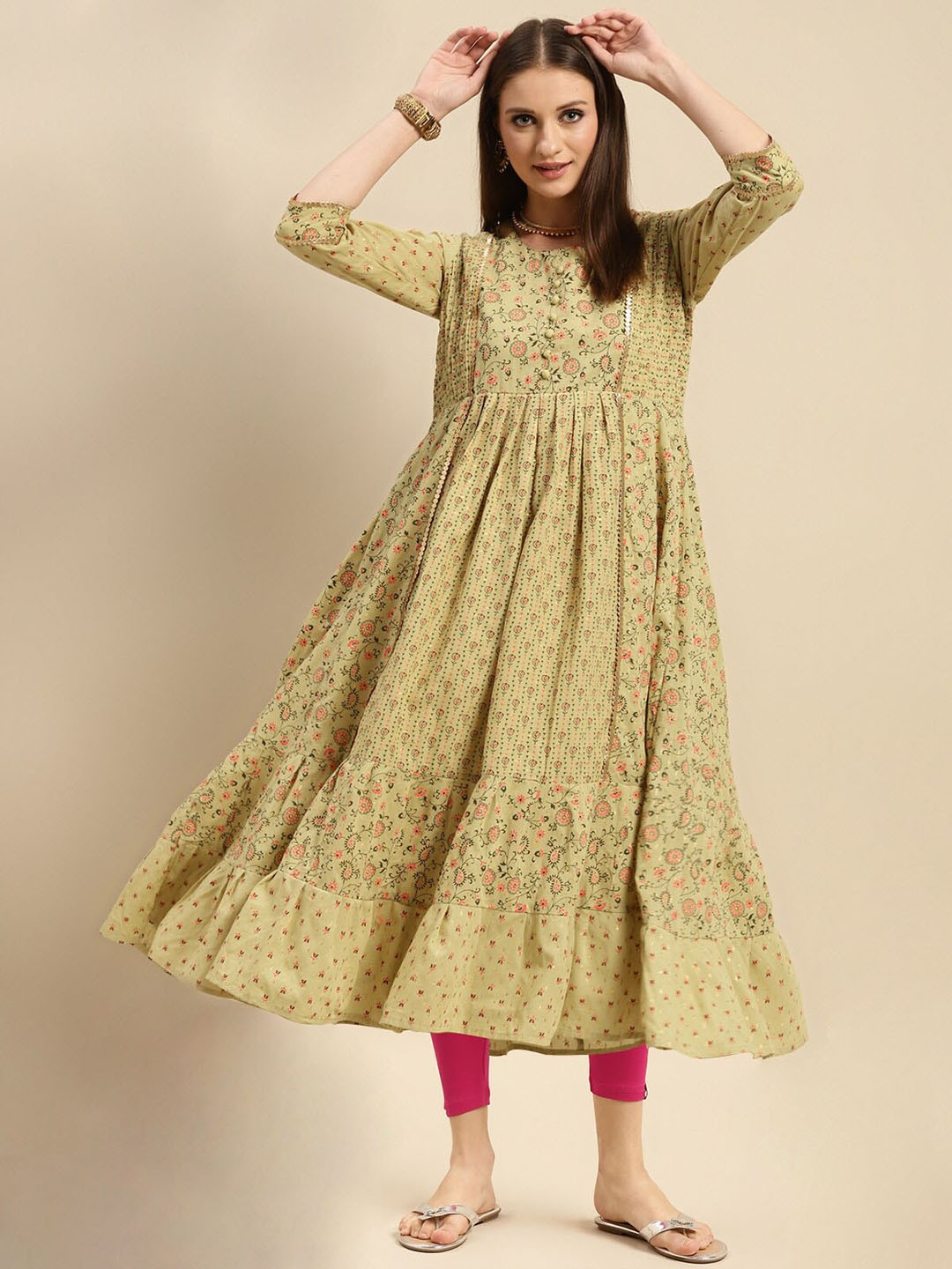 

Rangita Women Ethnic Motifs Embroidered Pleated Pure Cotton Kurta with Leggings, Green