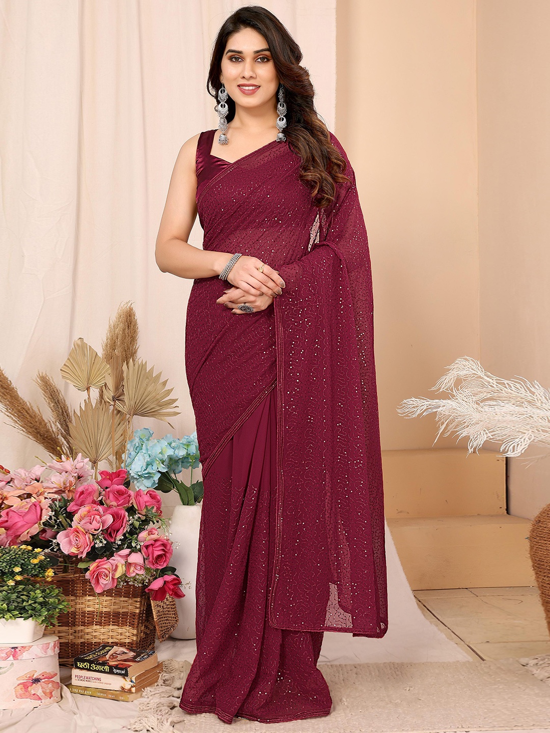 

VAIRAGEE Embellished Ready to Wear Saree, Maroon