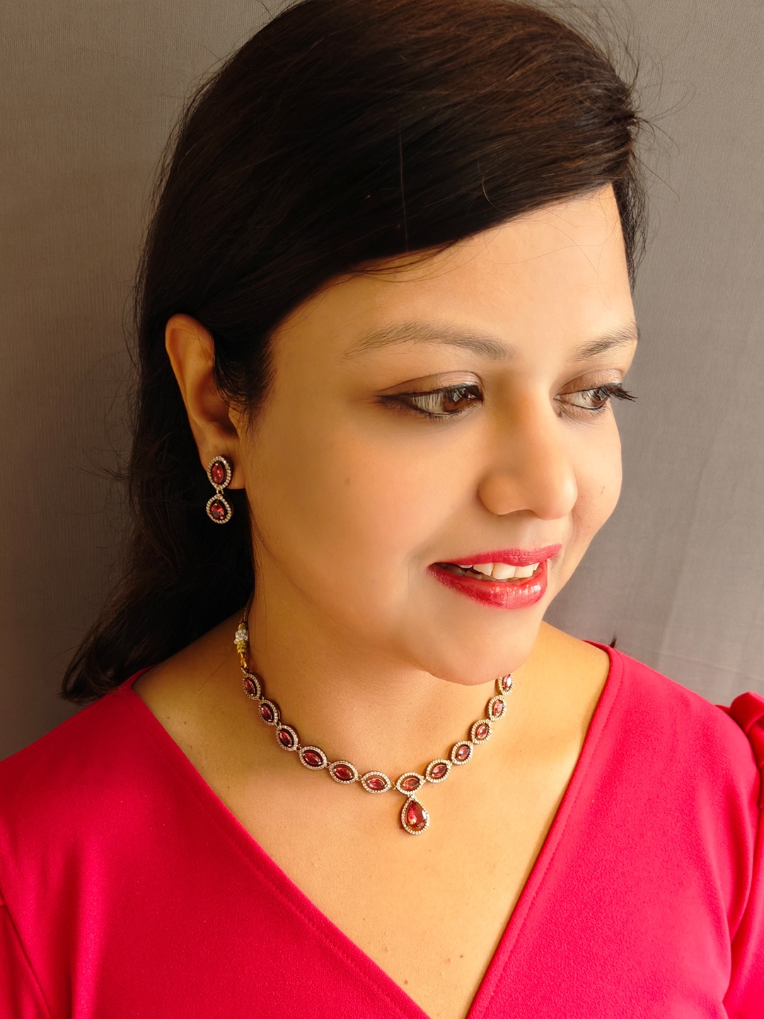

GRIIHAM Premium Sayara Collection Gold-Plated Cubic Zirconia-Studded Jewellery Set