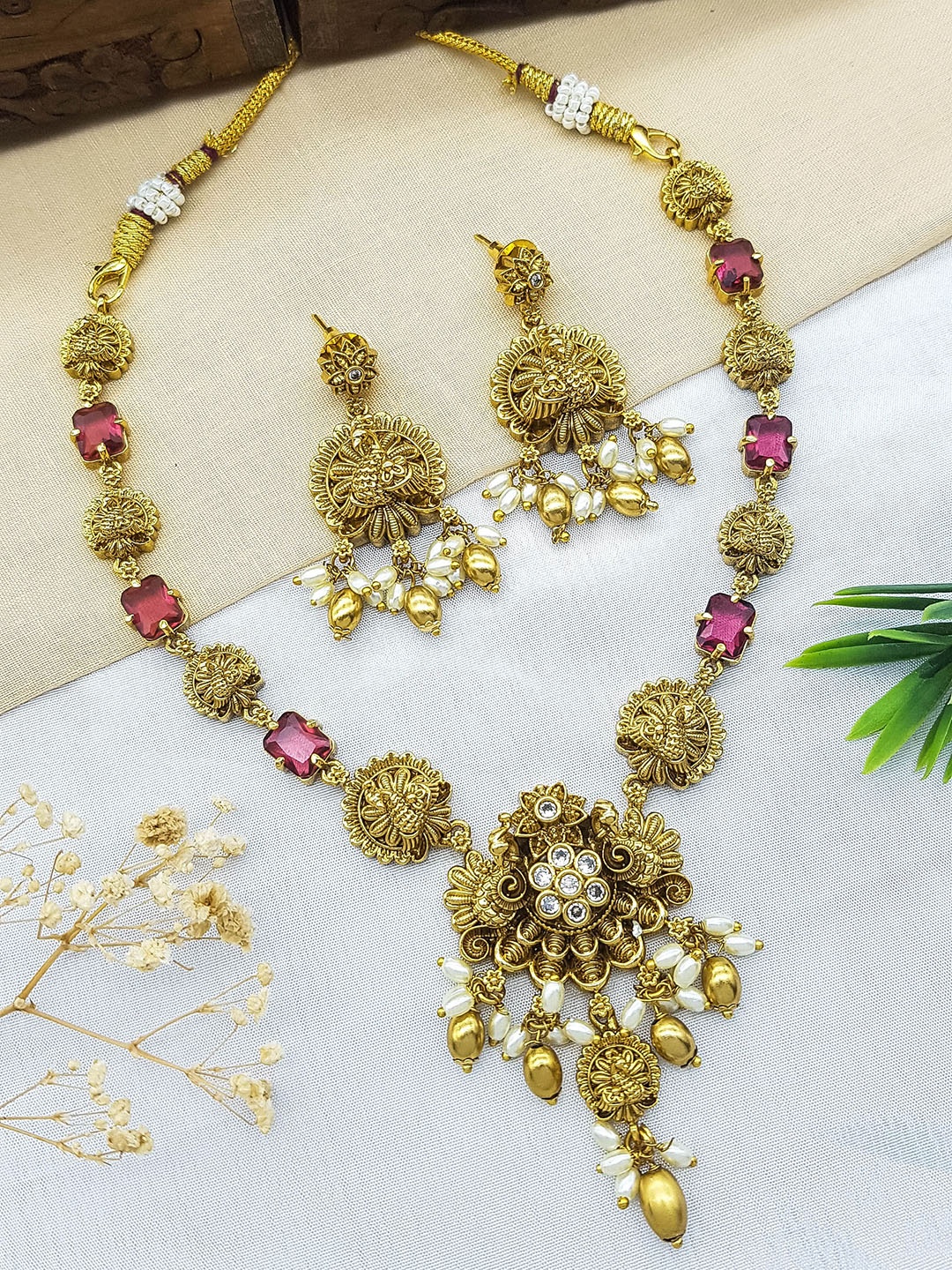 

GRIIHAM Gold-Plated Cubic Zirconia Studded Jewellery Set