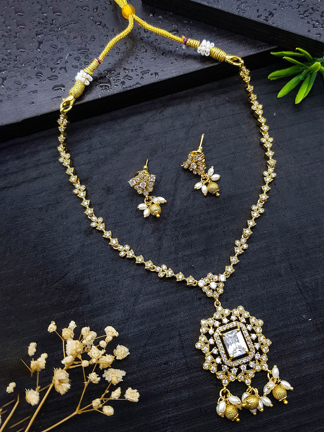 

GRIIHAM Premium Sayara Collection Gold-Plated CZ Studded & Beaded Jewellery Set