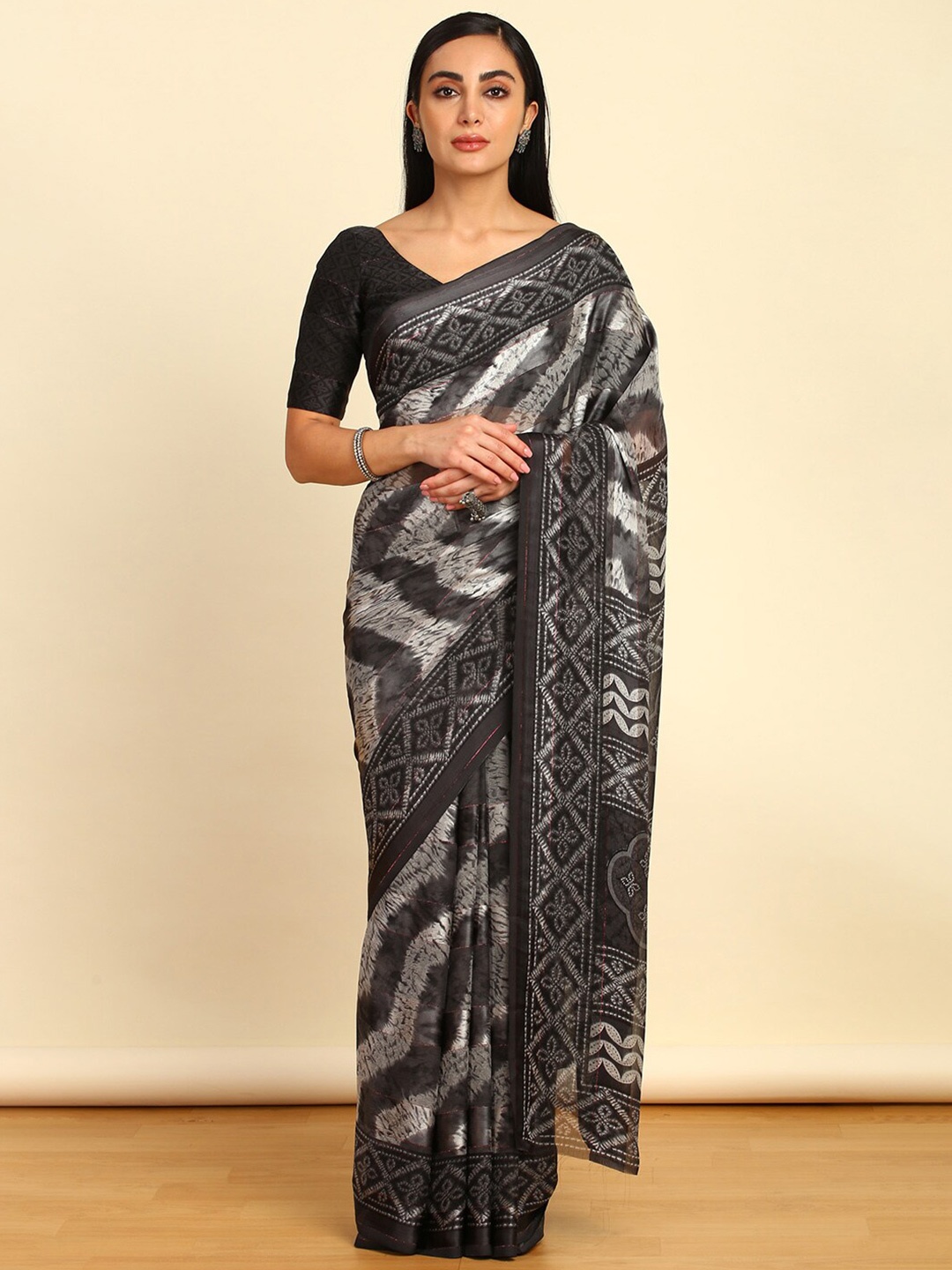 

Soch Abstract Printed Pure Chiffon Saree, Grey