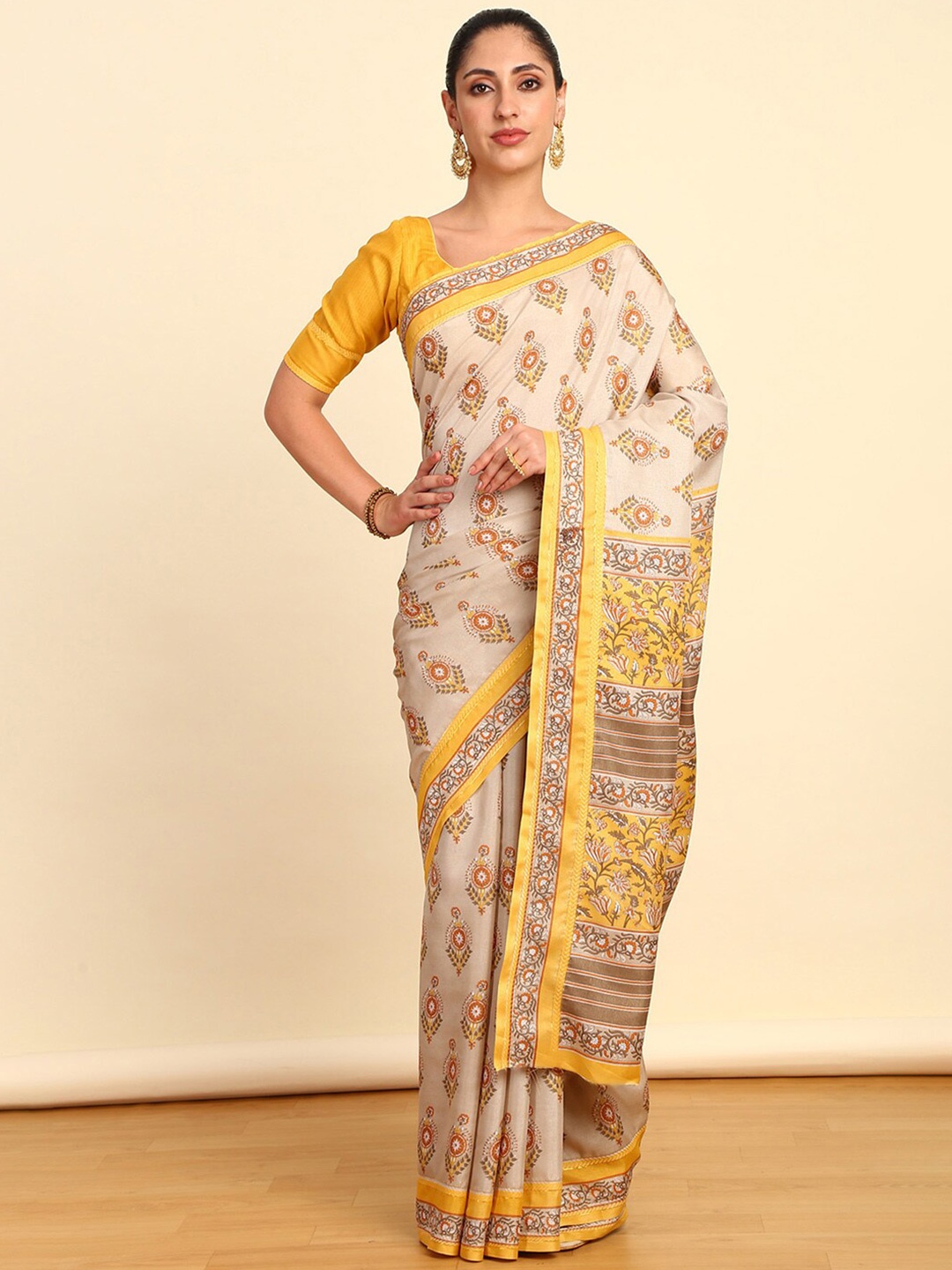 

Soch Floral Art Silk Floral Printed Saree, White