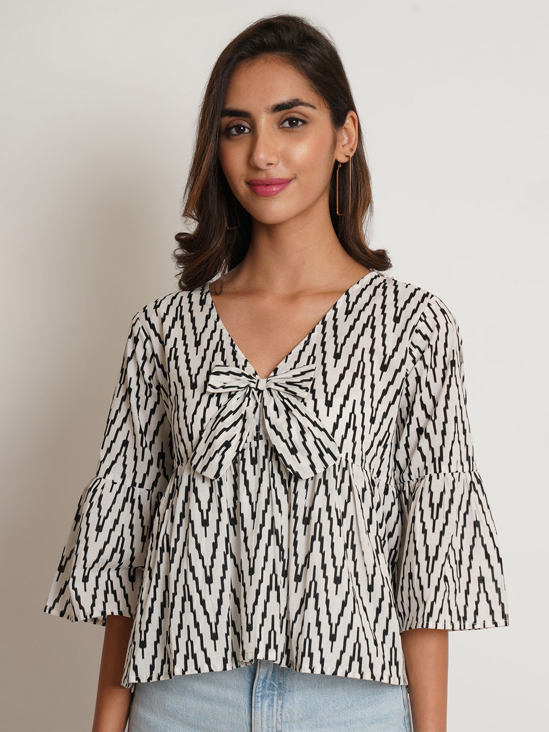 

KALINI Animal Printed V-Neck Cotton Empire Top, Multi