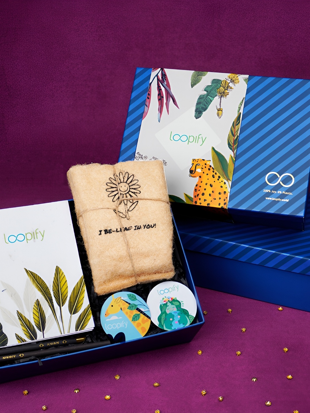 

LOOPIFY WORLD Green 6 Pcs Planet Gift Hamper, White