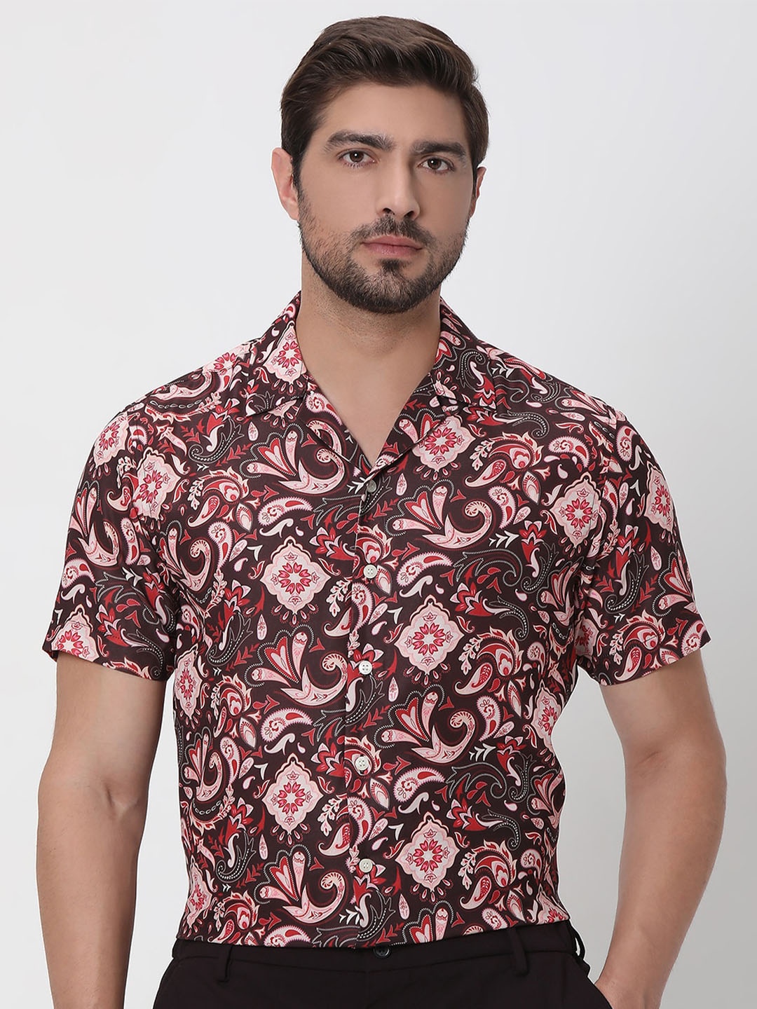 

Mufti Relaxed Ethnic Motifs Printed Casual Shirt, Maroon