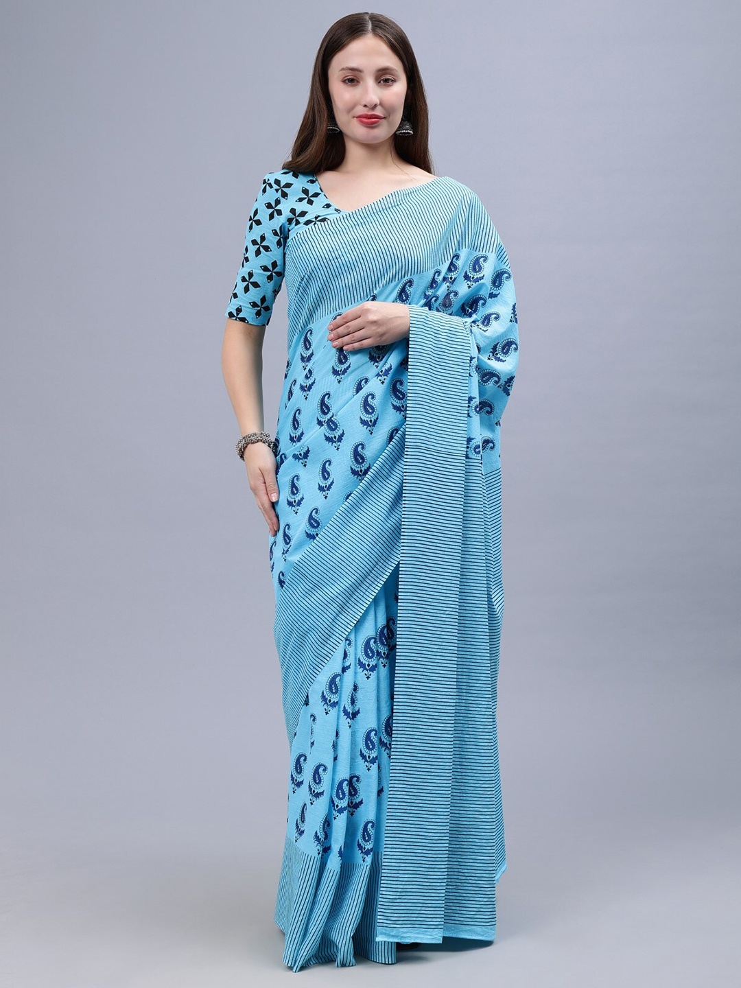 

THE VASILIKI Paisley Printed Mulmul Cotton Saree, Blue