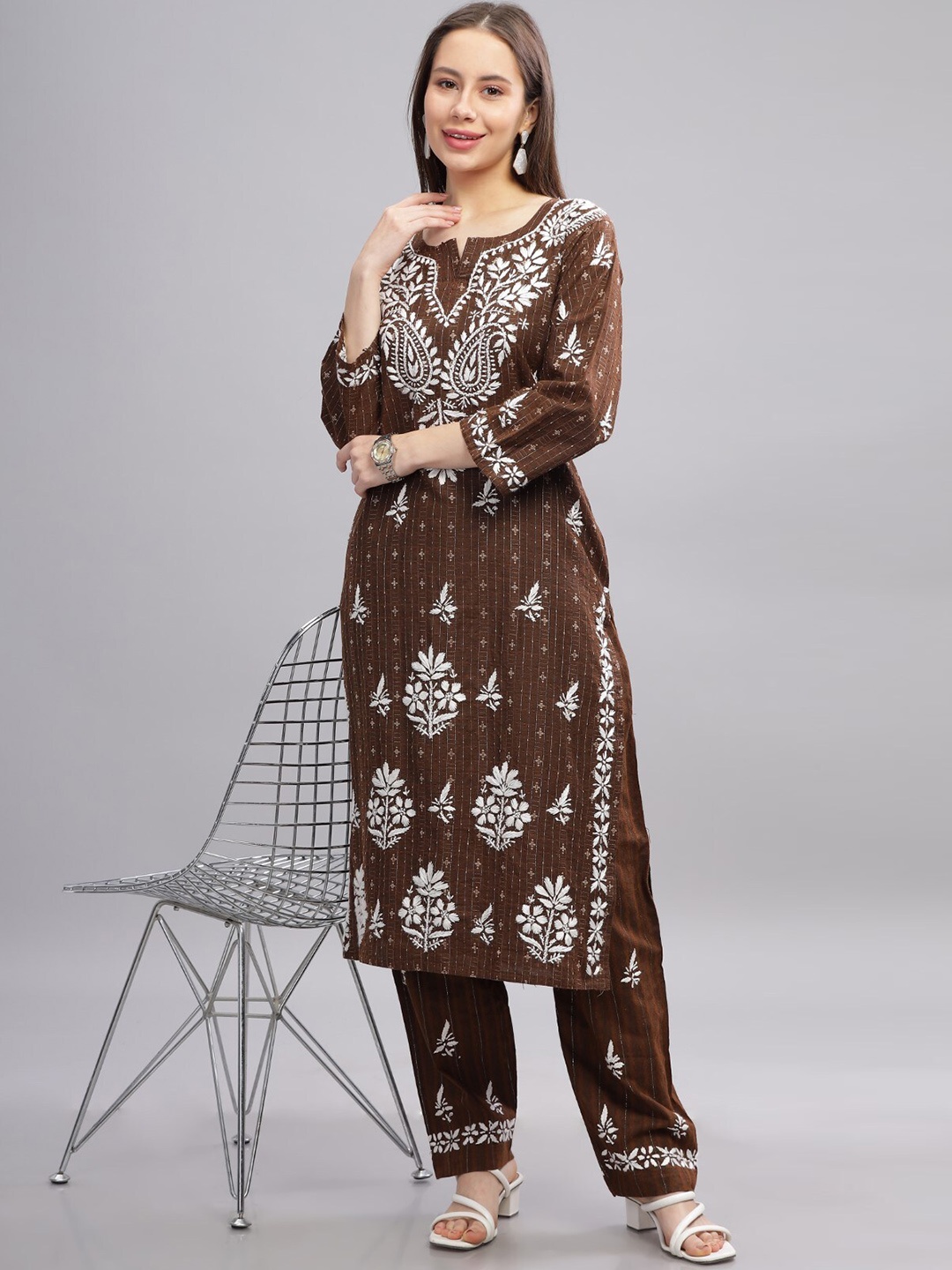 

THE VASILIKI Floral Embroidered Regular Thread Work Pure Cotton Kurta with Trousers, Brown