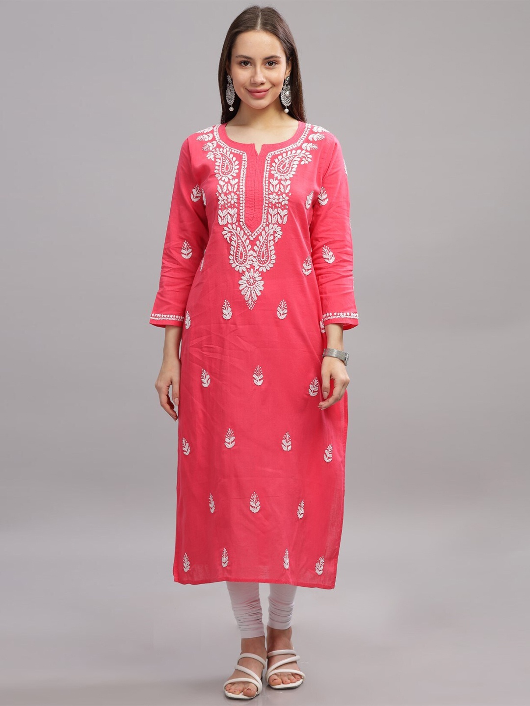 

THE VASILIKI Notched Neck Floral Embroidered Chikankari Floral Cotton Kurta, Red