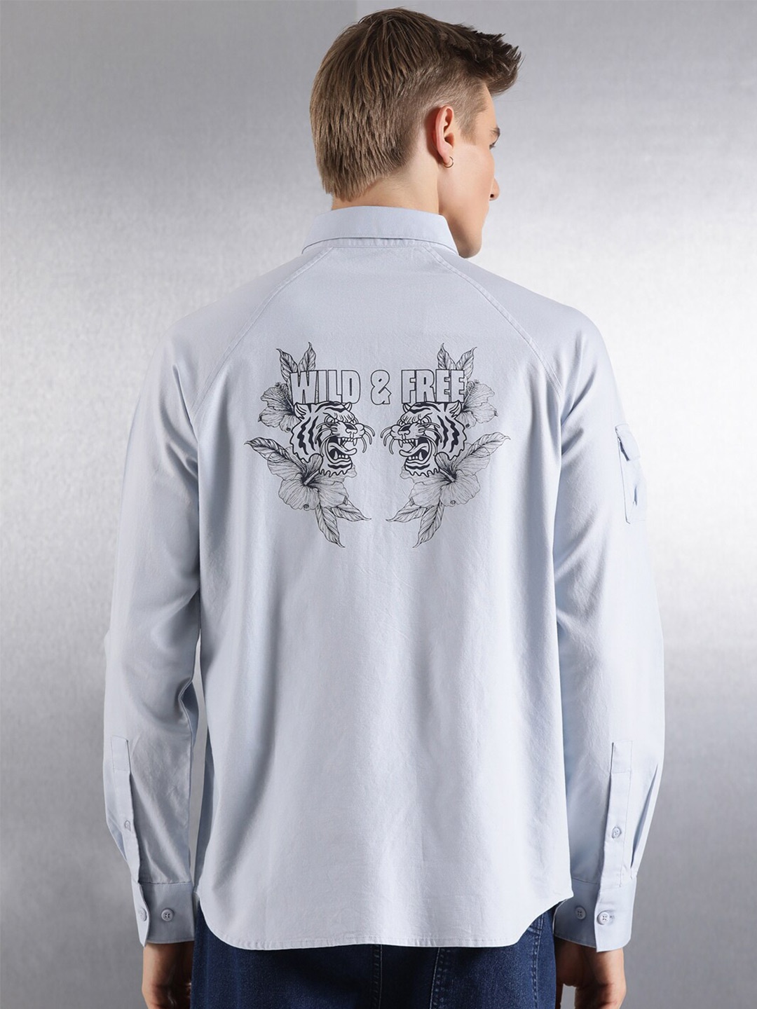 

Breakbounce Blue Relaxed Fit Floral Printed Raglan Sleeves Cotton Casual Shirt