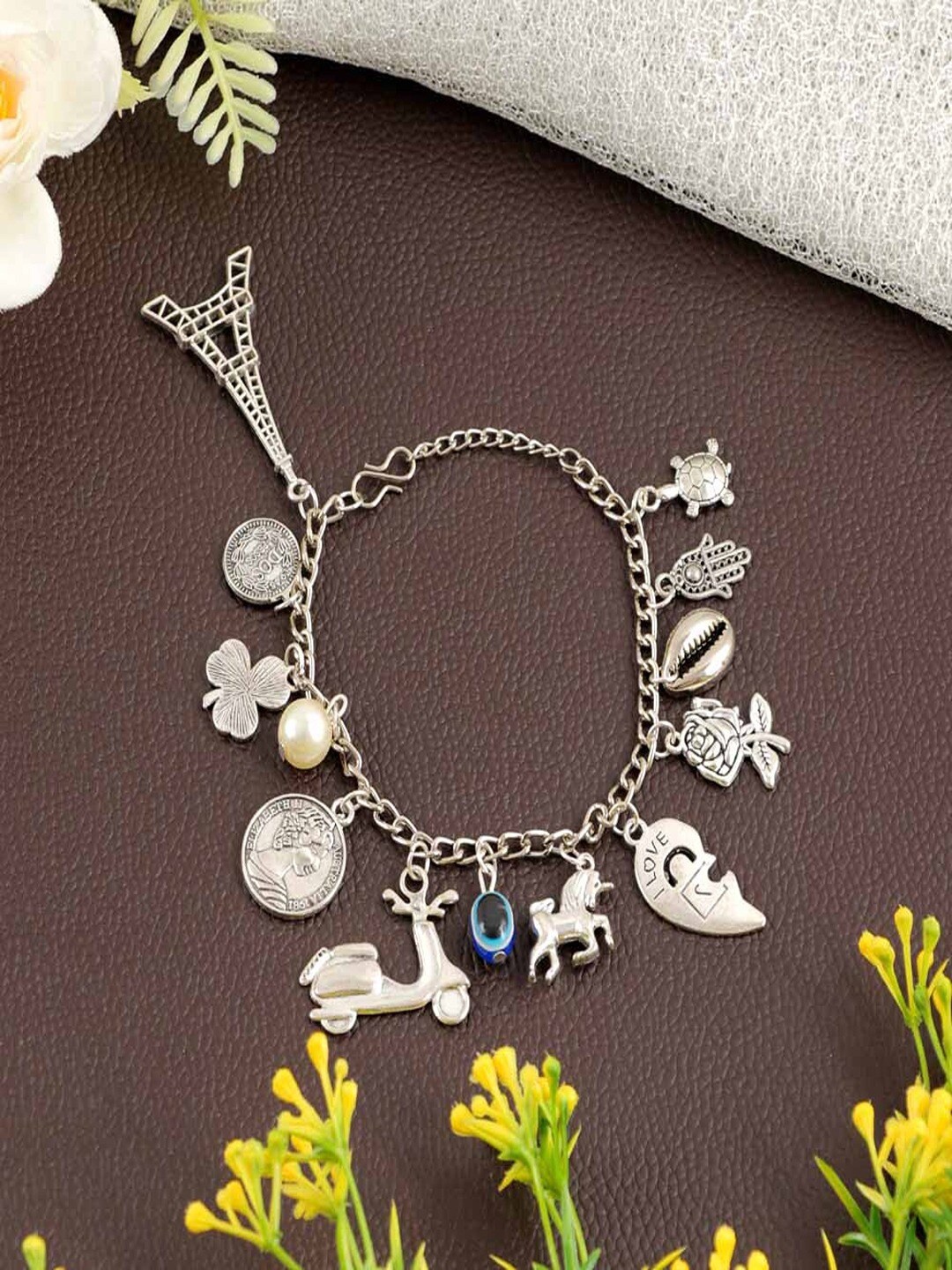 

UNIVERSITY TRENDZ Silver-Plated Link Bracelet