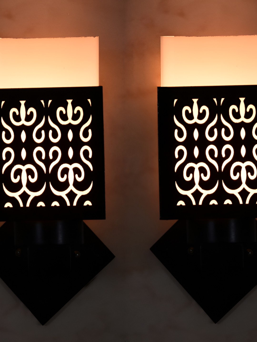 

1ST TIME White & Black 2 Pieces Wooden Traditional Square Shaped Wall Lamps