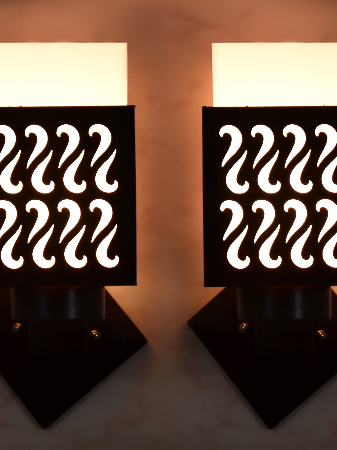 

1ST TIME White & Black 2 Pieces Textured Wooden Contemporary Wall Lamp